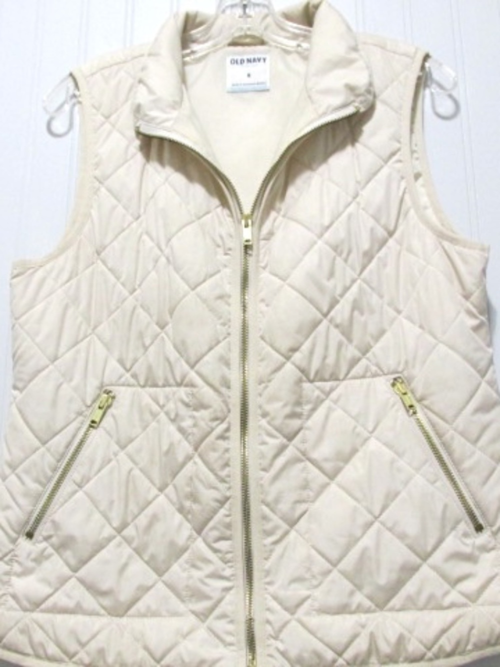 Creme Old Navy Quilted Vest, Size M